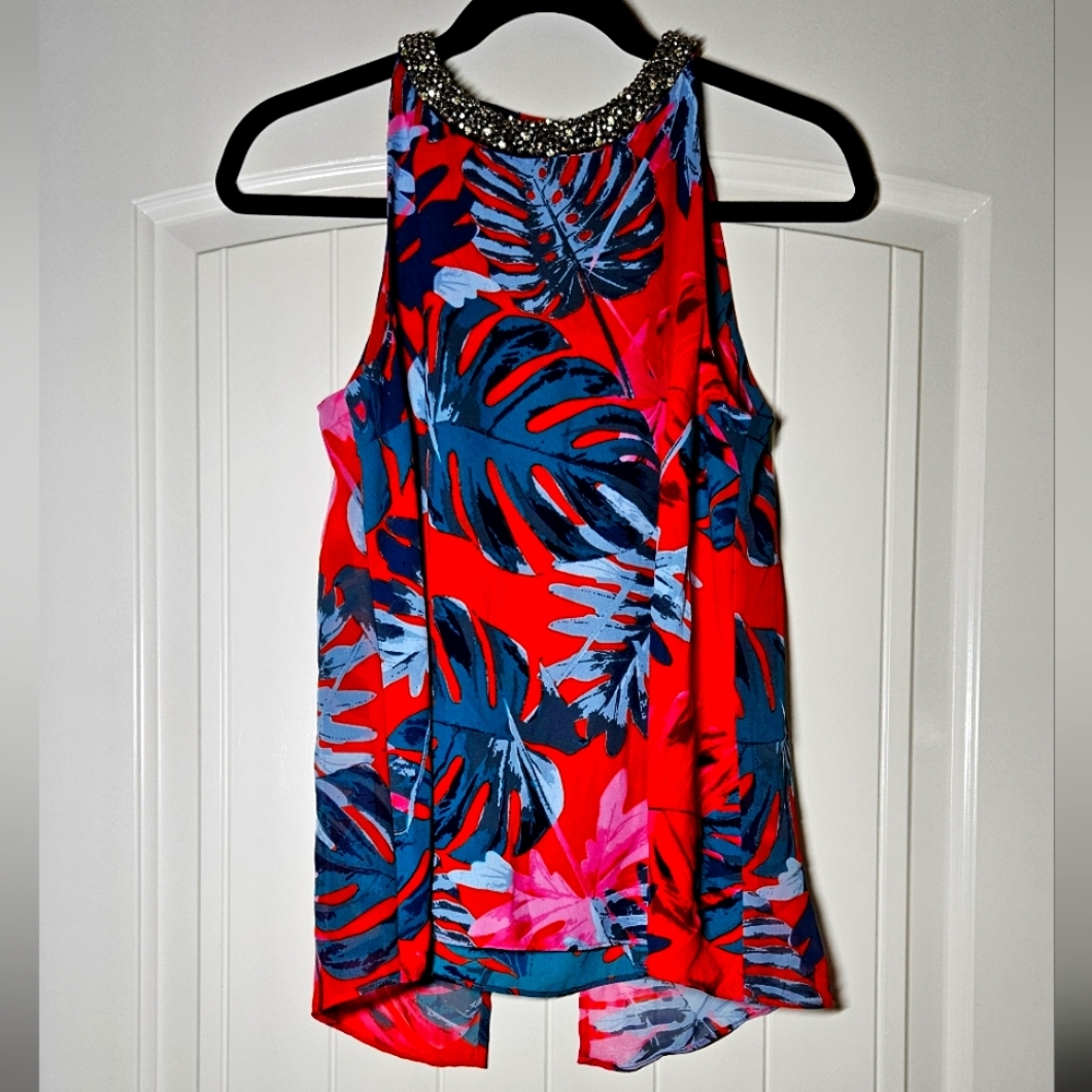 Jennifer Lopez Sleeveless Blouse